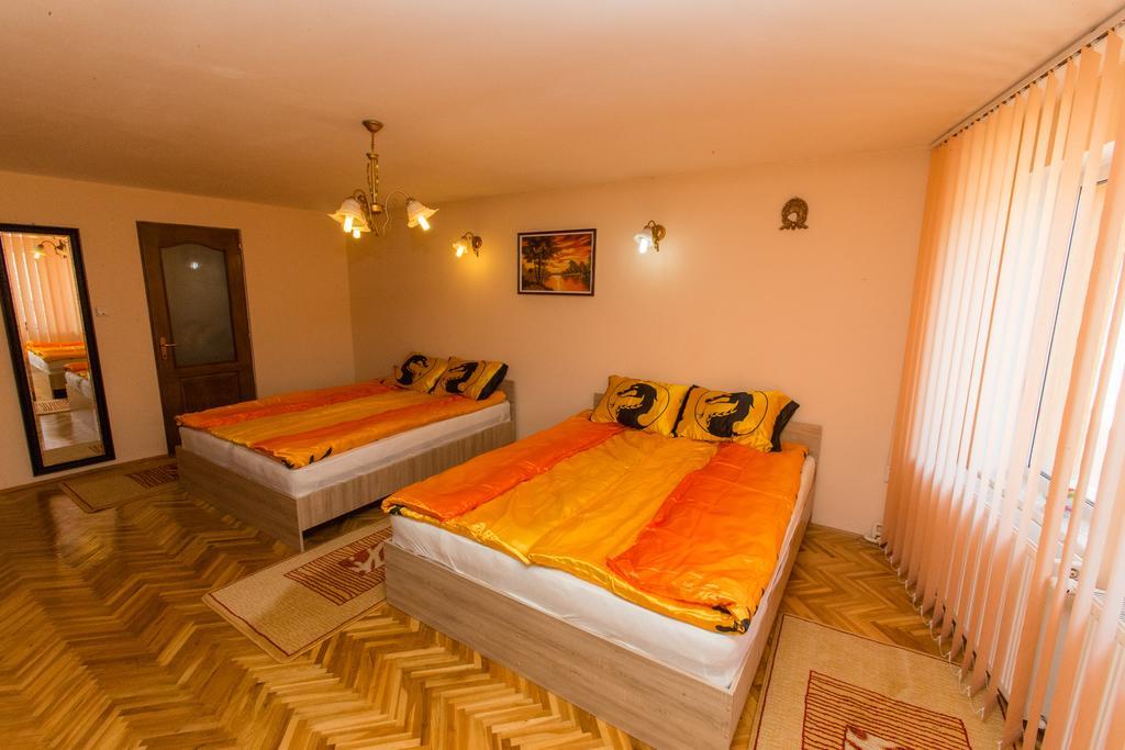 Casa Tudor Turda Kamer foto